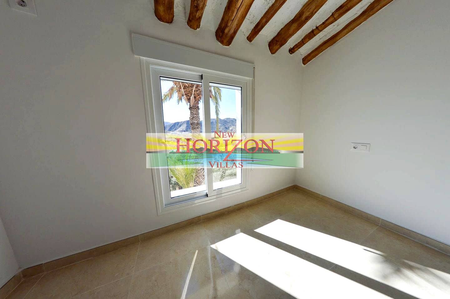Villa/Maison de 8 chambres à louer à La Alfoquia - 1 200 € (Ref: 8712936)
