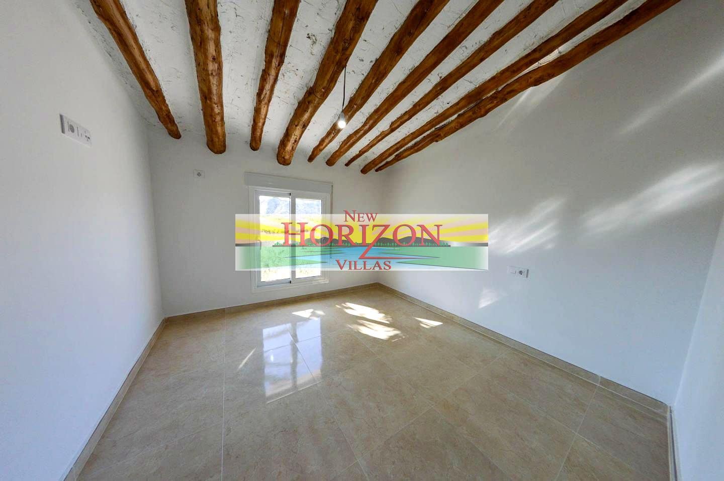 Villa/Maison de 8 chambres à louer à La Alfoquia - 1 200 € (Ref: 8712936)