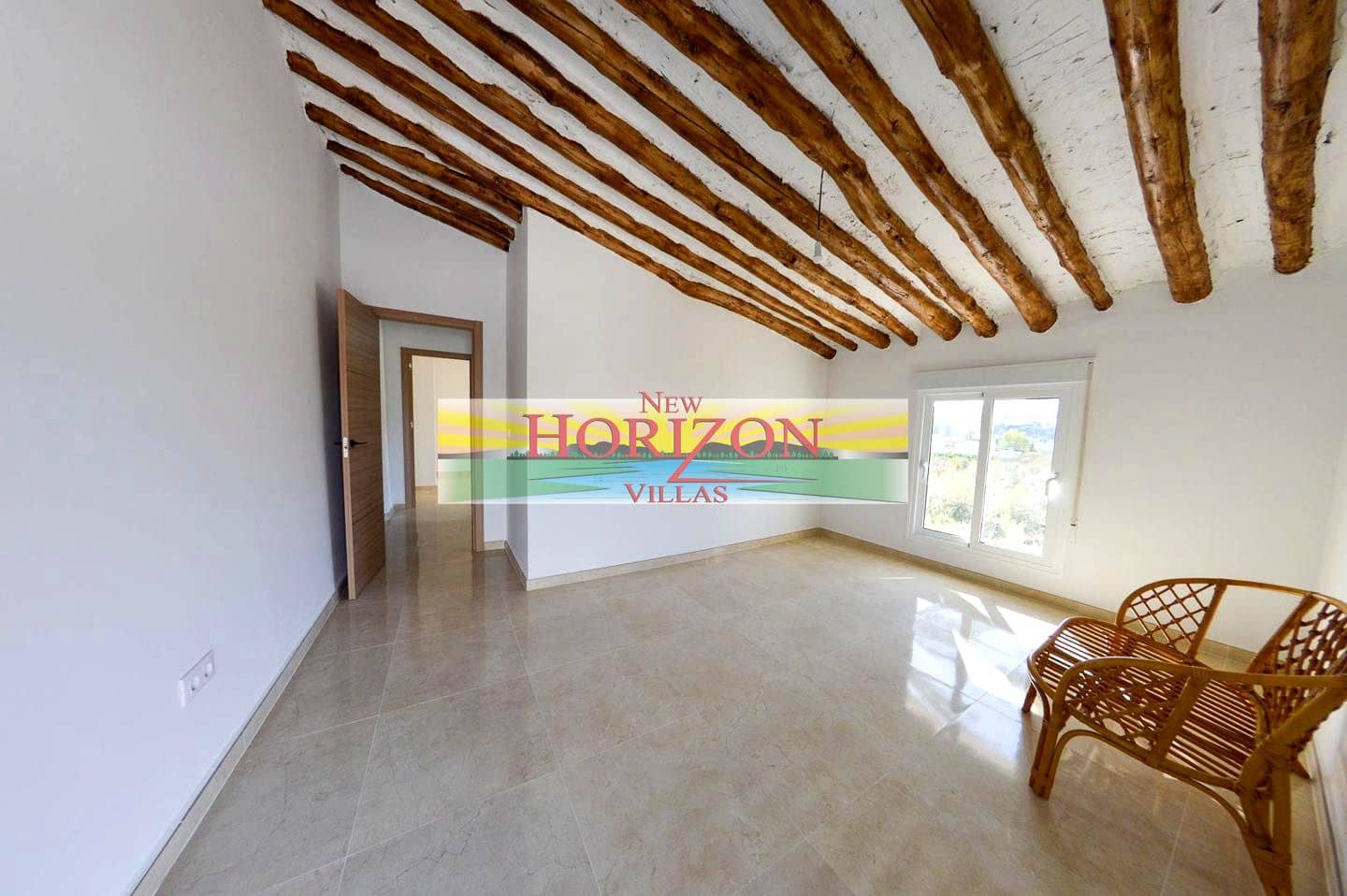 Villa/Maison de 8 chambres à louer à La Alfoquia - 1 200 € (Ref: 8712936)