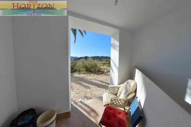 8 quarto Moradia para arrendar em La Alfoquia, Zurgena - 1 200 € (Ref: 8712936)