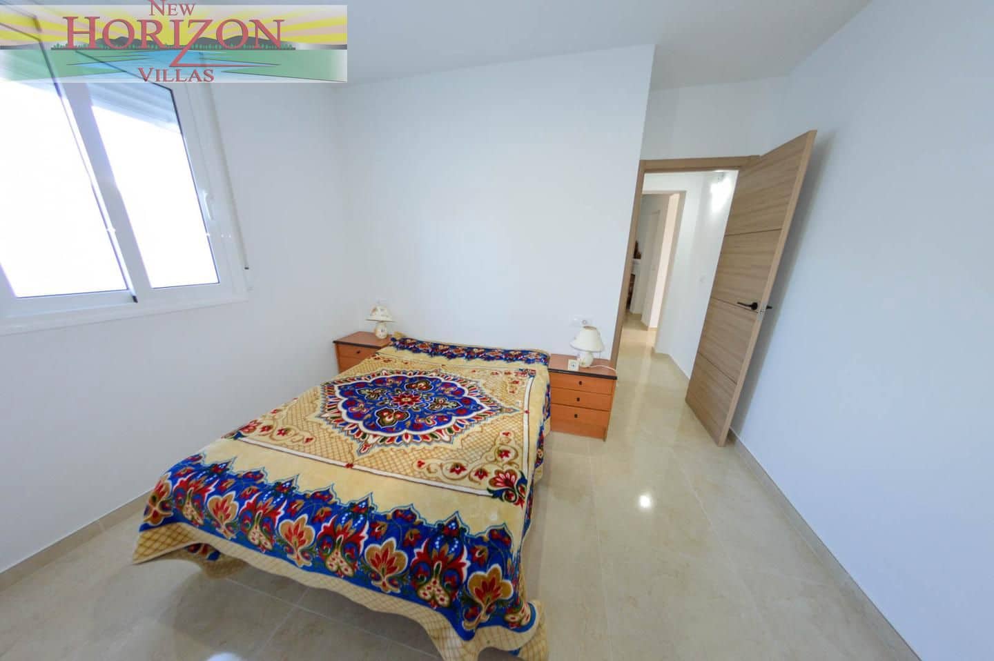 8 bedroom Villa for rent in La Alfoquia - € 1,200 (Ref: 8712936)