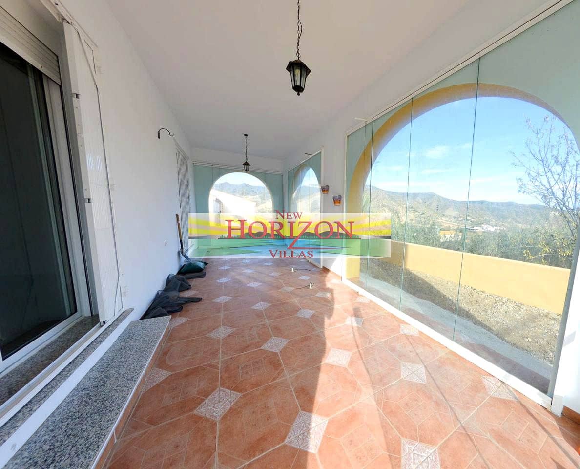 3 bedroom Villa for rent in Arboleas with pool - € 800 (Ref: 8756547)
