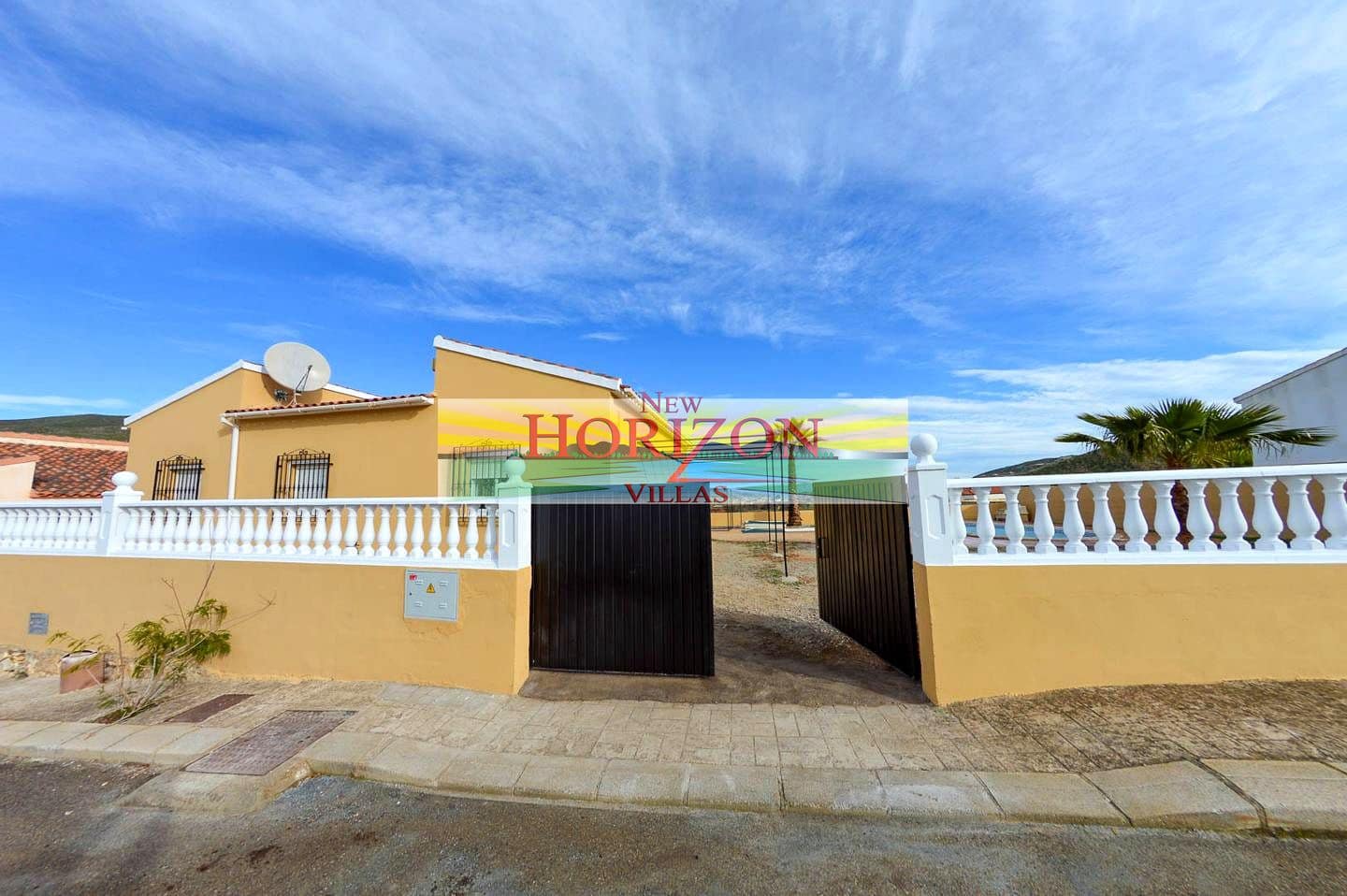 3 bedroom Villa for rent in Arboleas with pool - € 800 (Ref: 8756547)