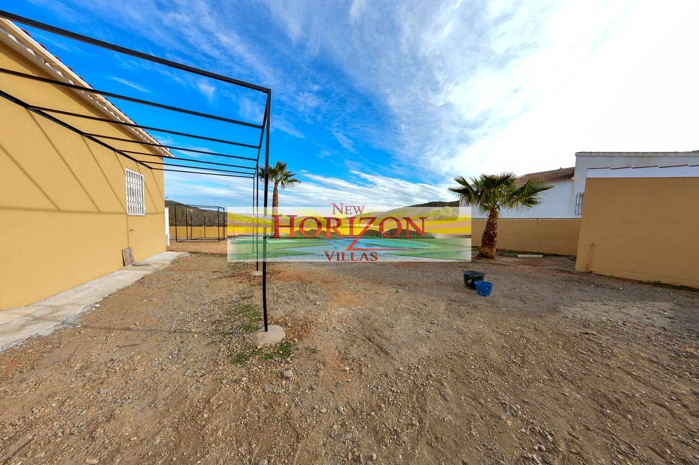 3 bedroom Villa for rent in Arboleas with pool - € 800 (Ref: 8756547)