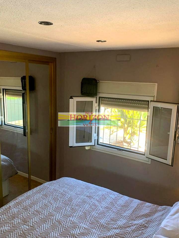 4 soveværelse Villa til salg i Oria med swimmingpool - € 165.000 (Ref: 8769123)