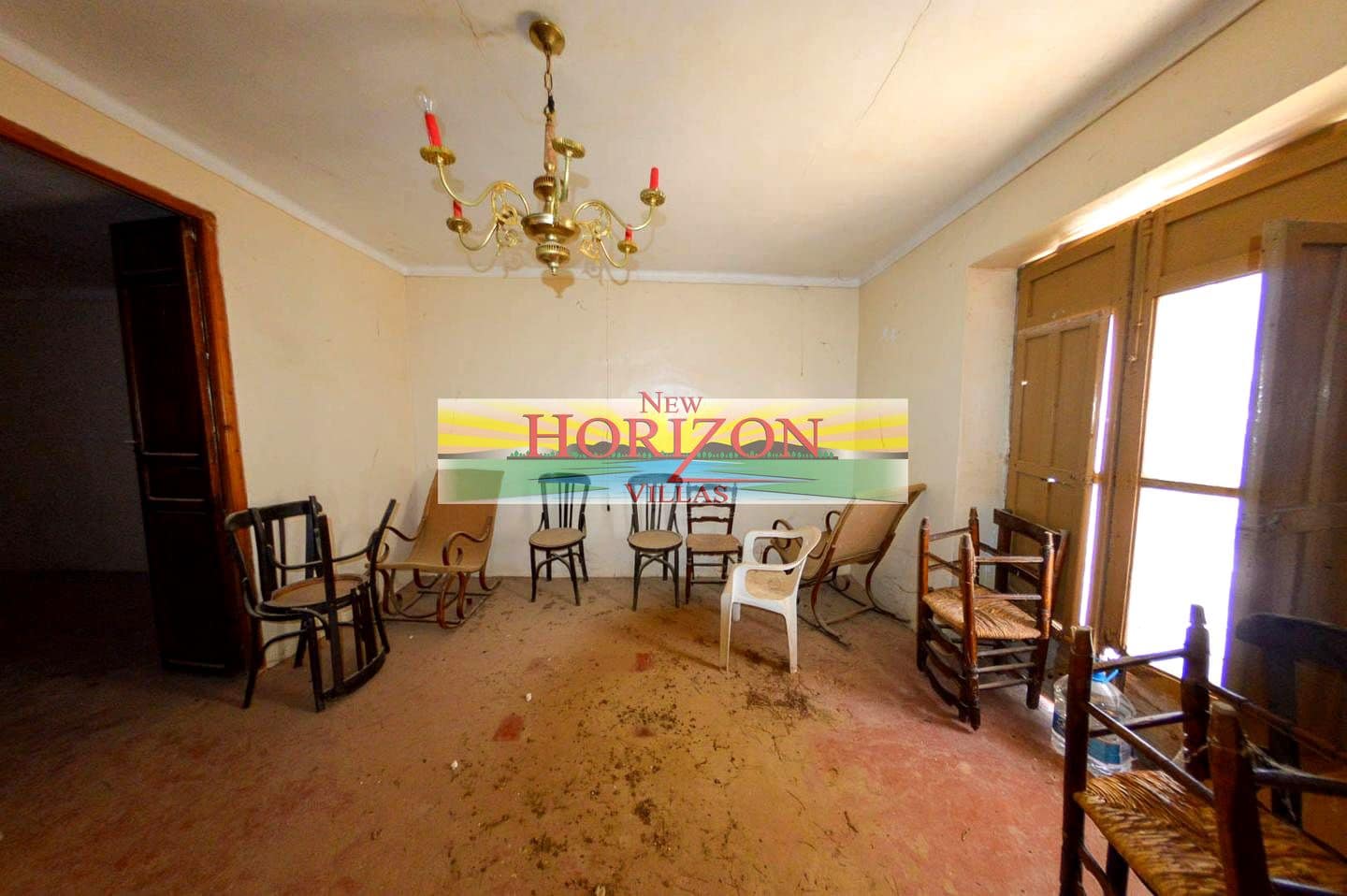 6 soveværelse Villa til salg i Arboleas med garage - € 95.000 (Ref: 8852989)