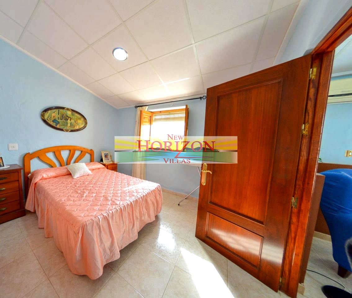 3 soveværelse Villa til salg i Huercal-Overa med garage - € 150.000 (Ref: 8855526)