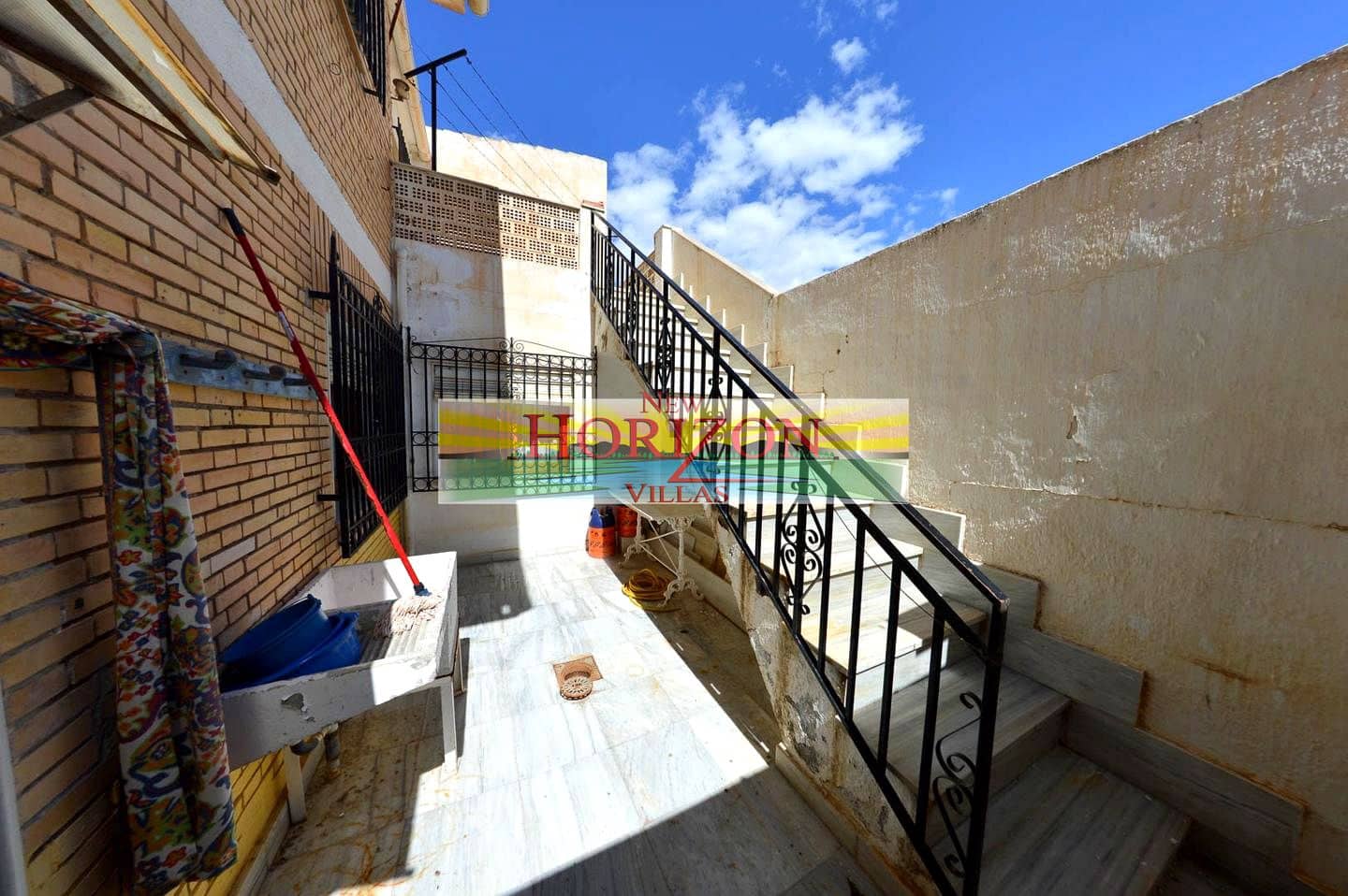 5 soveværelse Lejlighed til salg i La Alfoquia - € 119.950 (Ref: 8894010)