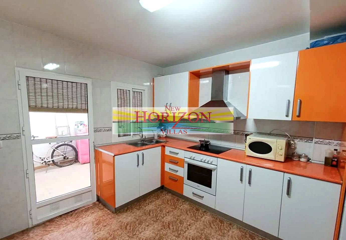 5 soveværelse Lejlighed til salg i Albox med garage - € 190.000 (Ref: 8907919)