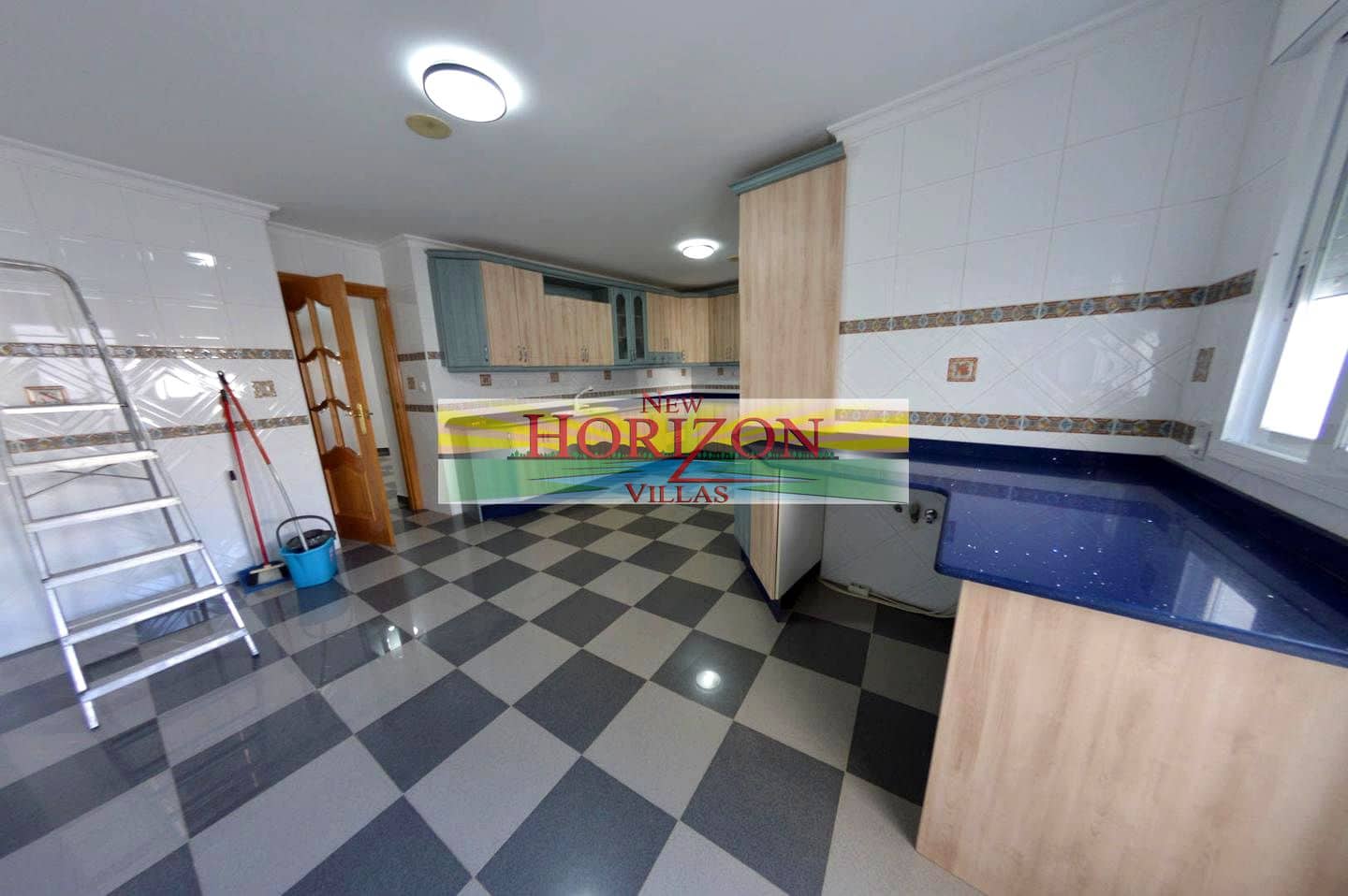 3 bedroom Flat for rent in Albox - € 550 (Ref: 8922635)
