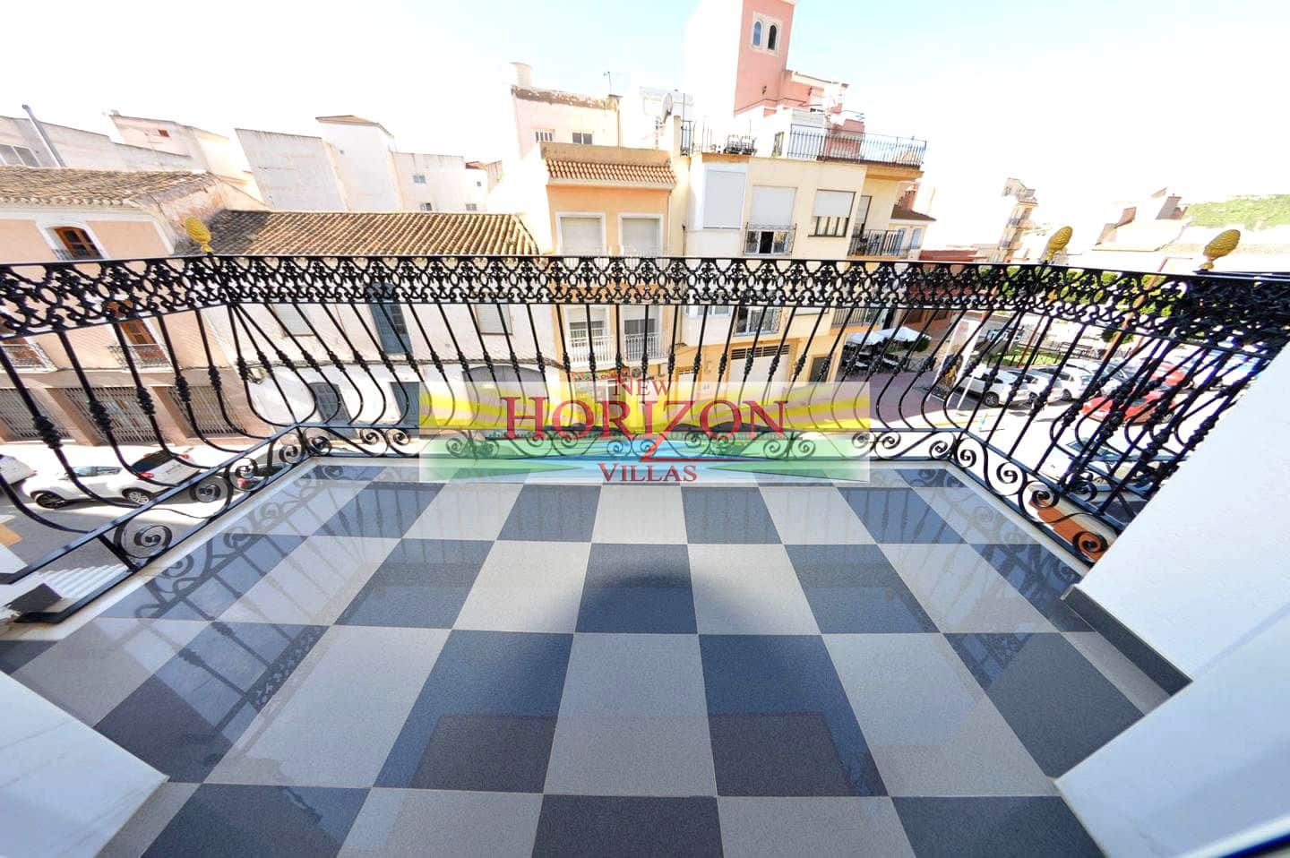 3 bedroom Flat for rent in Albox - € 550 (Ref: 8922635)