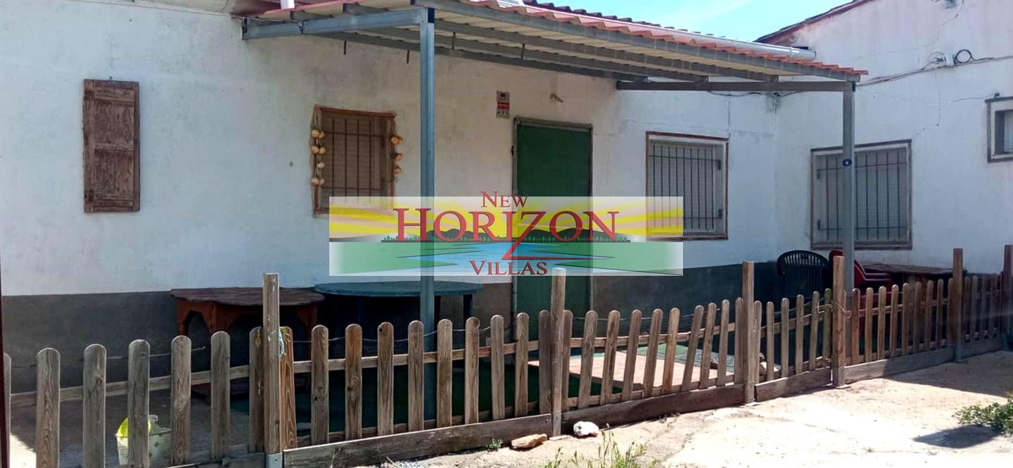 Chalet de 4 habitaciones en Serón en alquiler - 400 € (Ref: 8989977)