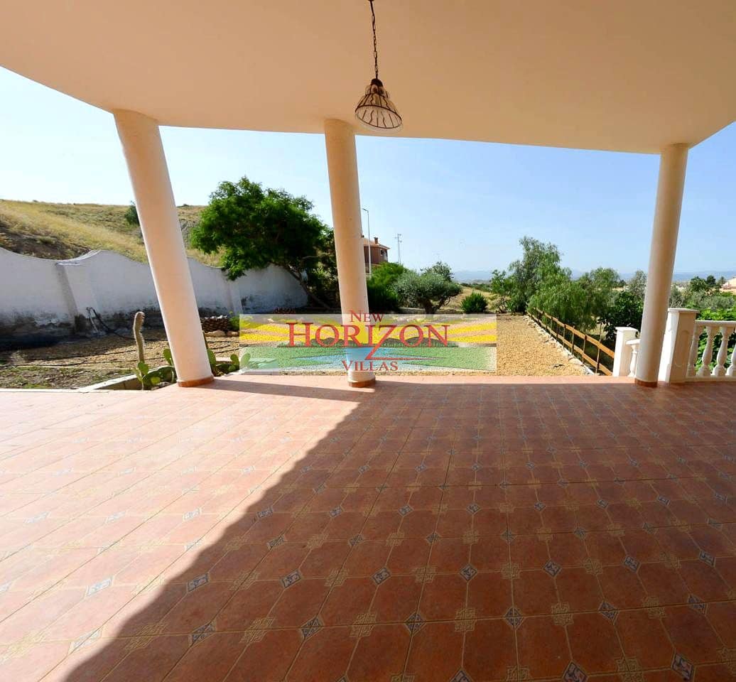 3 soveværelse Villa til leje i Albox med garage - € 700 (Ref: 9041070)