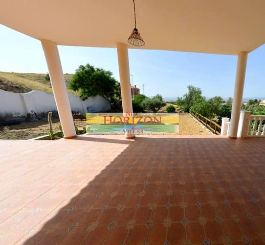 3 camera da letto Villa da affittare in Albox con garage - 700 € (Rif: 9041070)