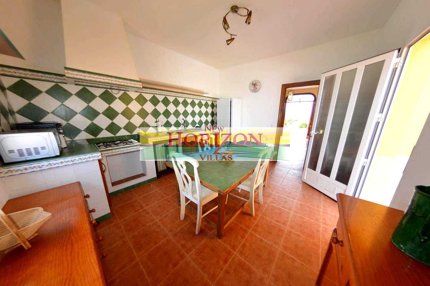 3 soveværelse Villa til leje i Albox med garage - € 700 (Ref: 9041070)