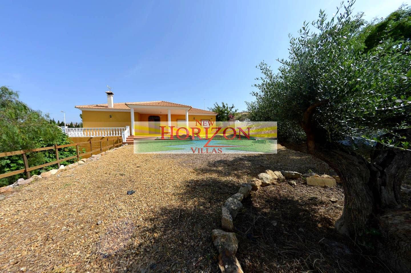 3 soveværelse Villa til leje i Albox med garage - € 700 (Ref: 9041070)