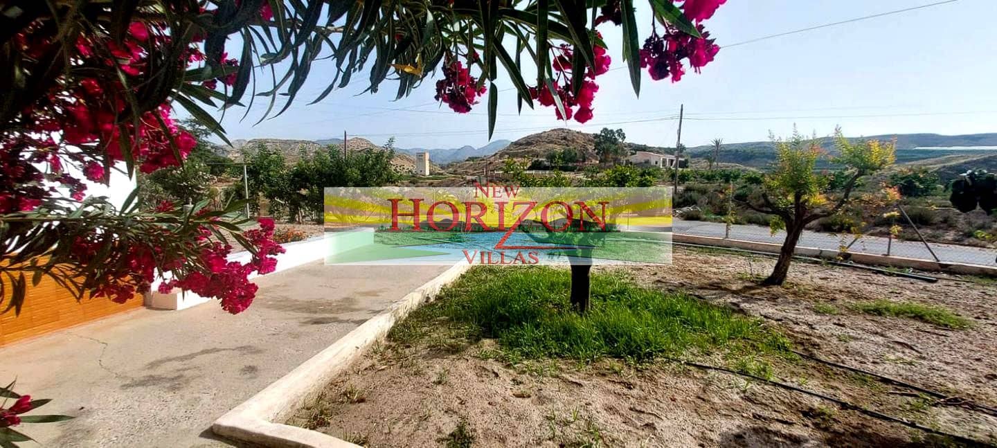 4 bedroom Villa for sale in Cuevas del Almanzora - € 249,950 (Ref: 9061790)