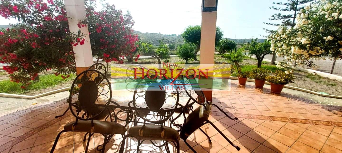 4 bedroom Villa for sale in Cuevas del Almanzora - € 249,950 (Ref: 9061790)