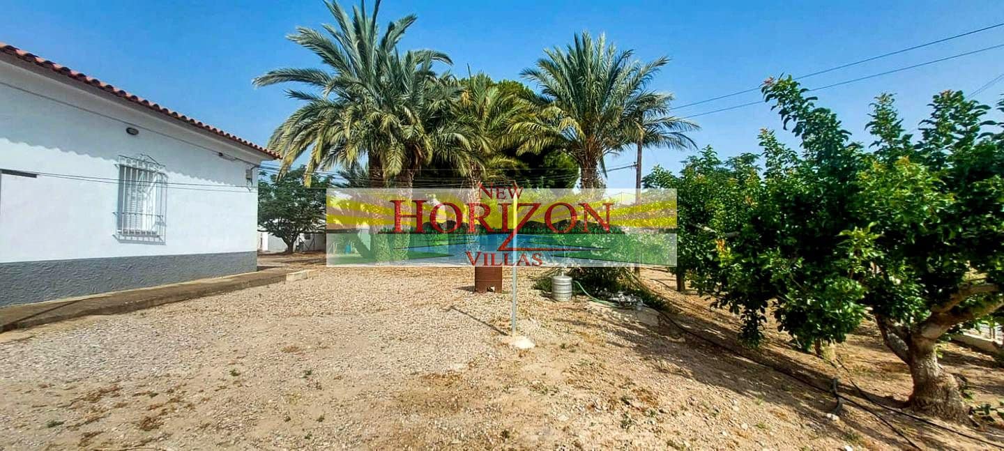 4 bedroom Villa for sale in Cuevas del Almanzora - € 249,950 (Ref: 9061790)