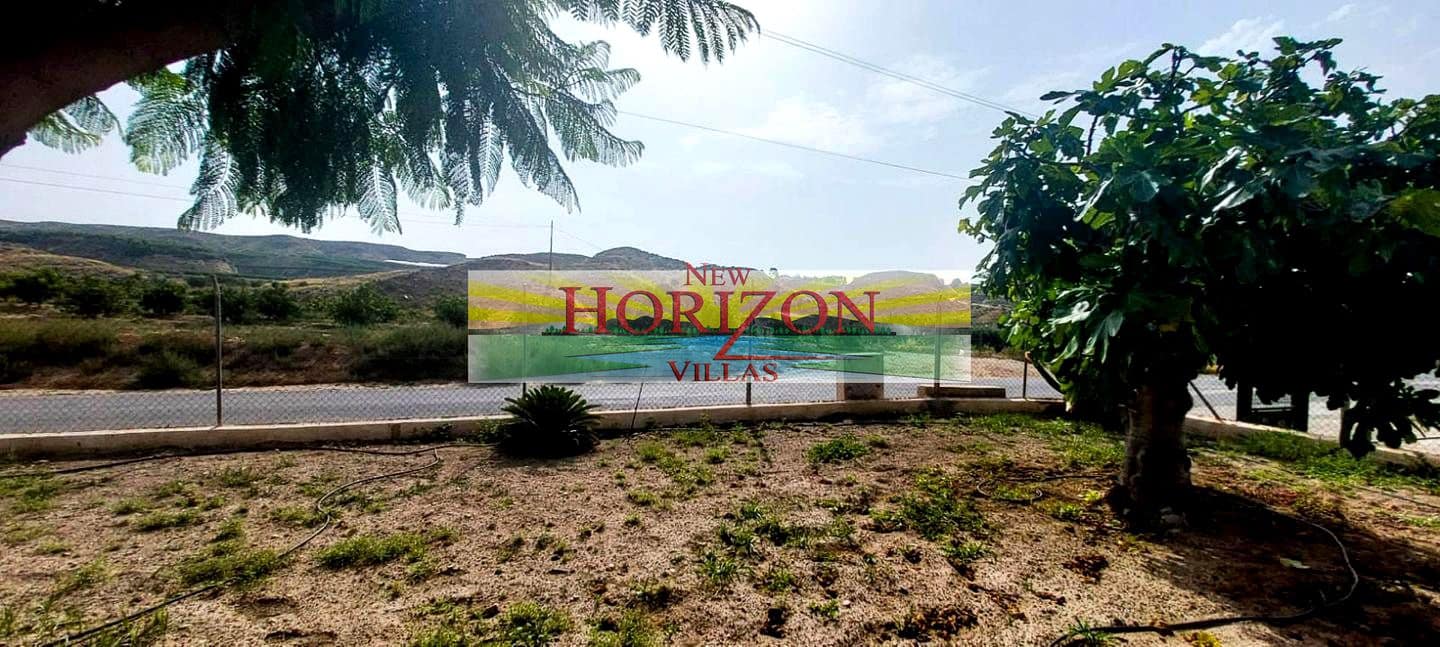 4 bedroom Villa for sale in Cuevas del Almanzora - € 249,950 (Ref: 9061790)