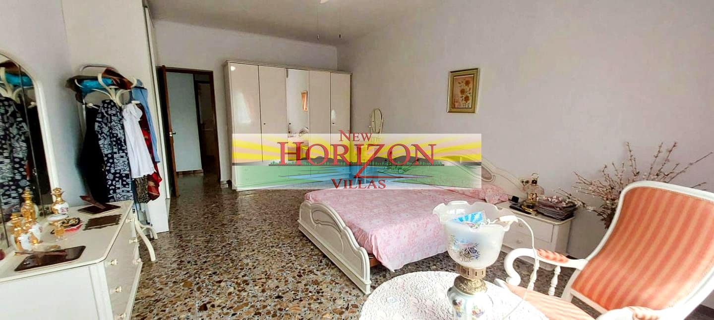 4 bedroom Villa for sale in Cuevas del Almanzora - € 249,950 (Ref: 9061790)