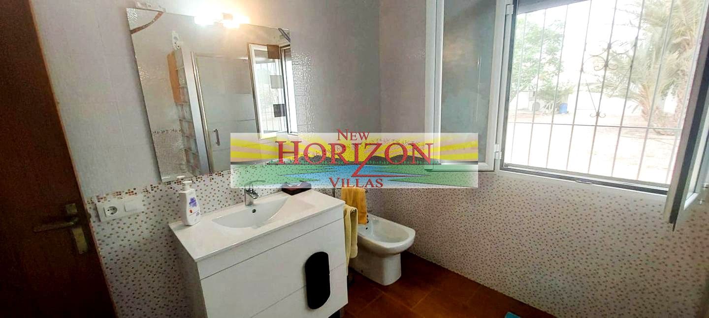 4 bedroom Villa for sale in Cuevas del Almanzora - € 249,950 (Ref: 9061790)