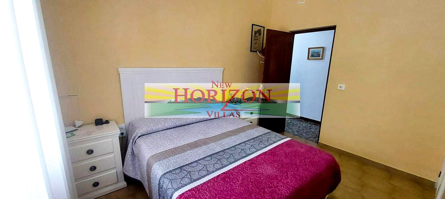 4 bedroom Villa for sale in Cuevas del Almanzora - € 249,950 (Ref: 9061790)