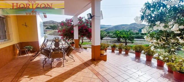 4 soveværelse Villa til salg i Cuevas del Almanzora - € 249.950 (Ref: 9061790)