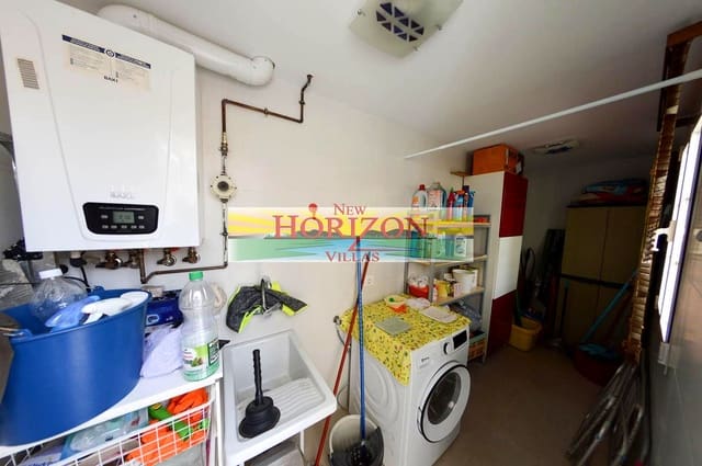 5 soveværelse Villa til salg i Huércal-Overa - € 370.000 (Ref: 9064321)