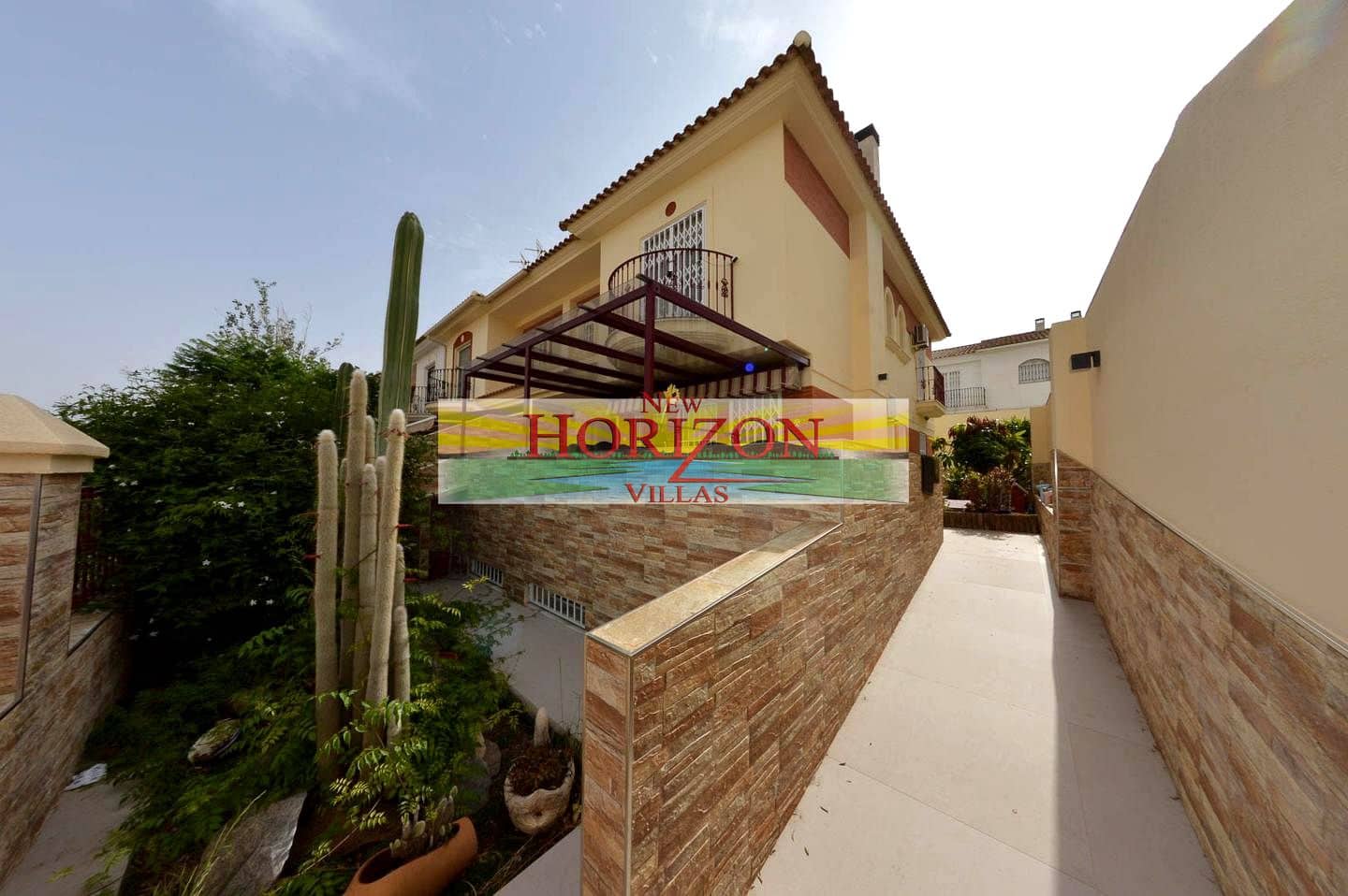 5 soveværelse Villa til salg i Huercal-Overa - € 370.000 (Ref: 9064321)