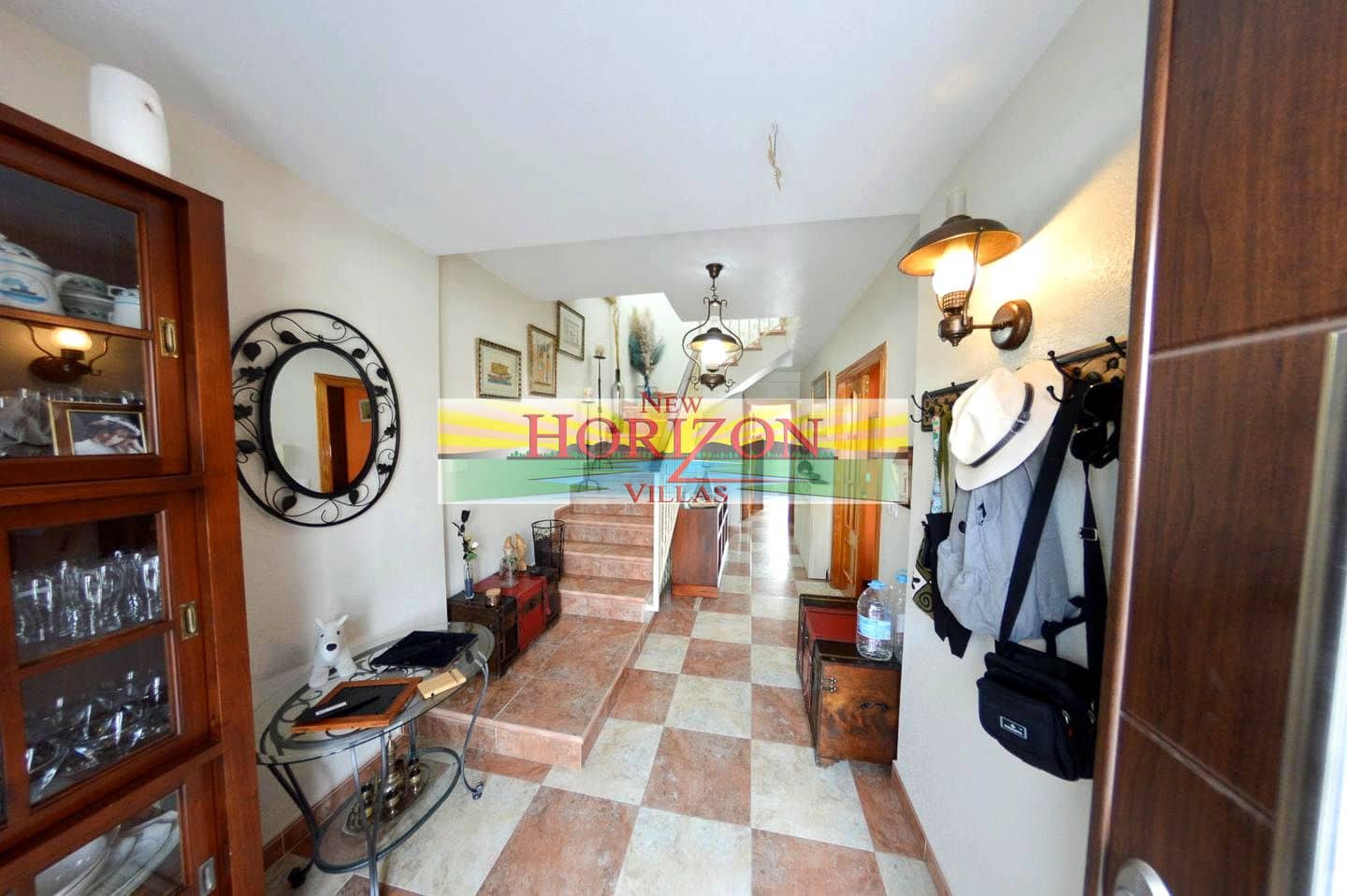 5 soveværelse Villa til salg i Huercal-Overa - € 370.000 (Ref: 9064321)