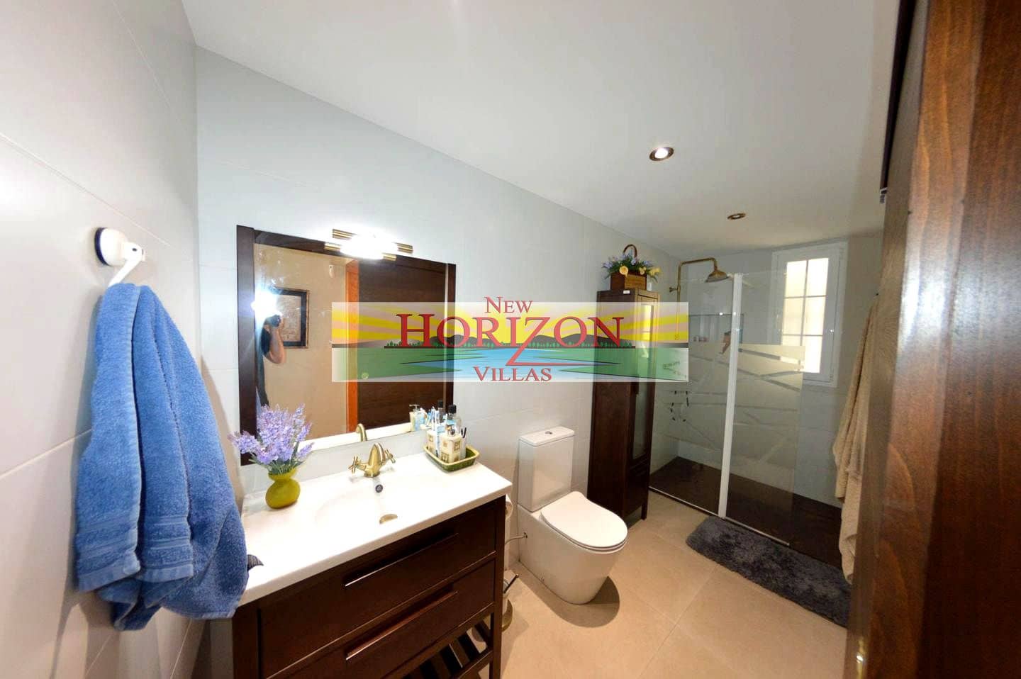 5 soveværelse Villa til salg i Huercal-Overa - € 370.000 (Ref: 9064321)