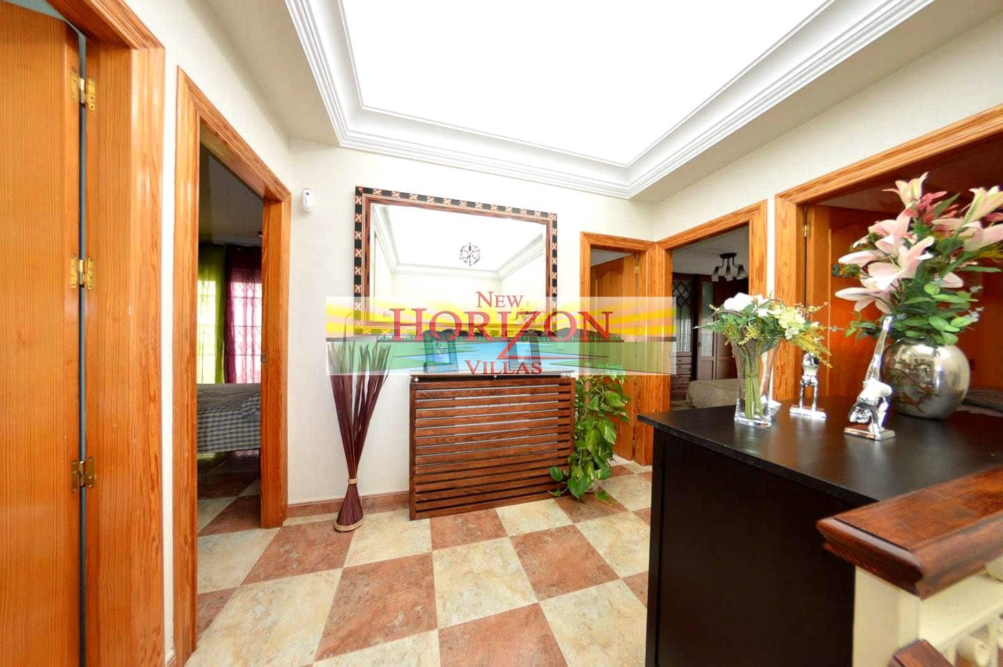 5 soveværelse Villa til salg i Huercal-Overa - € 370.000 (Ref: 9064321)