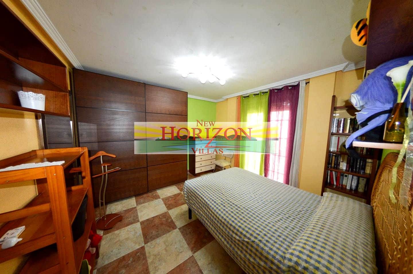 5 soveværelse Villa til salg i Huercal-Overa - € 370.000 (Ref: 9064321)