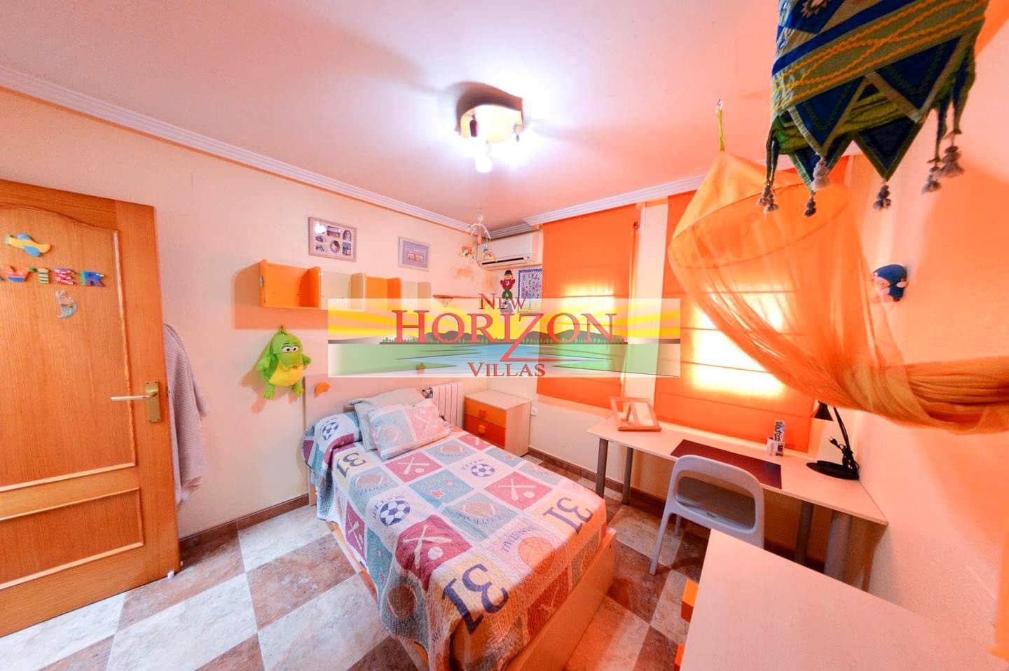 5 soveværelse Villa til salg i Huercal-Overa - € 370.000 (Ref: 9064321)