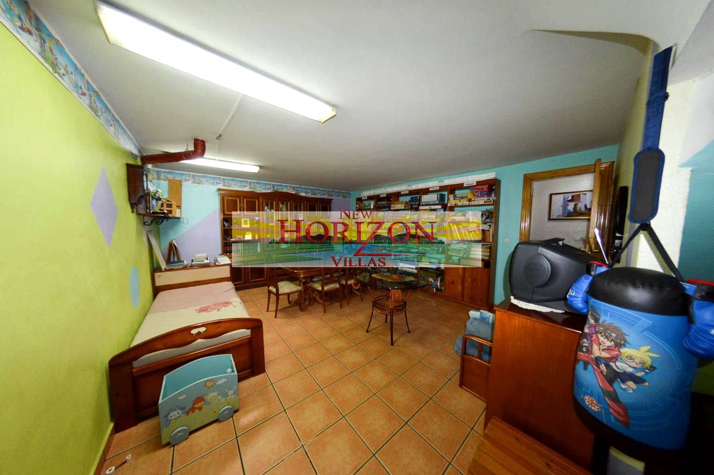 5 soveværelse Villa til salg i Huercal-Overa - € 370.000 (Ref: 9064321)