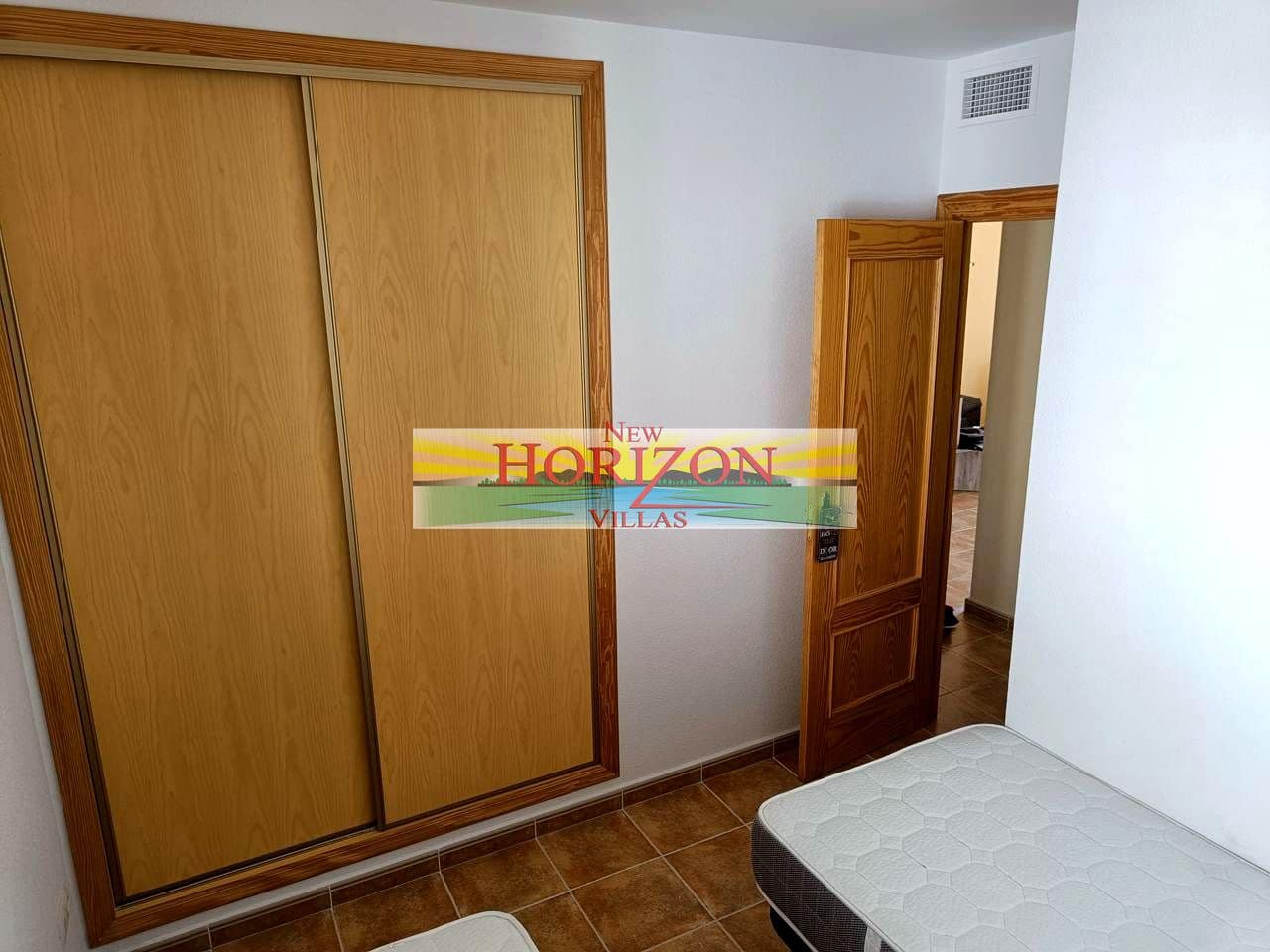2 slaapkamer Flat te huur in La Alfoquia - € 530 (Ref: 9076680)