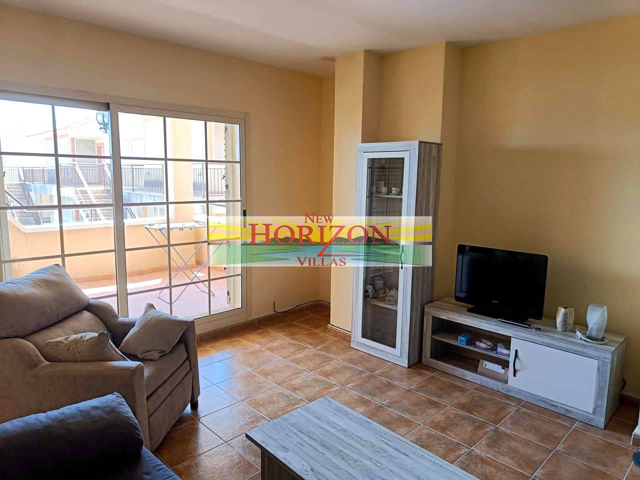 2 slaapkamer Flat te huur in La Alfoquia - € 530 (Ref: 9076680)