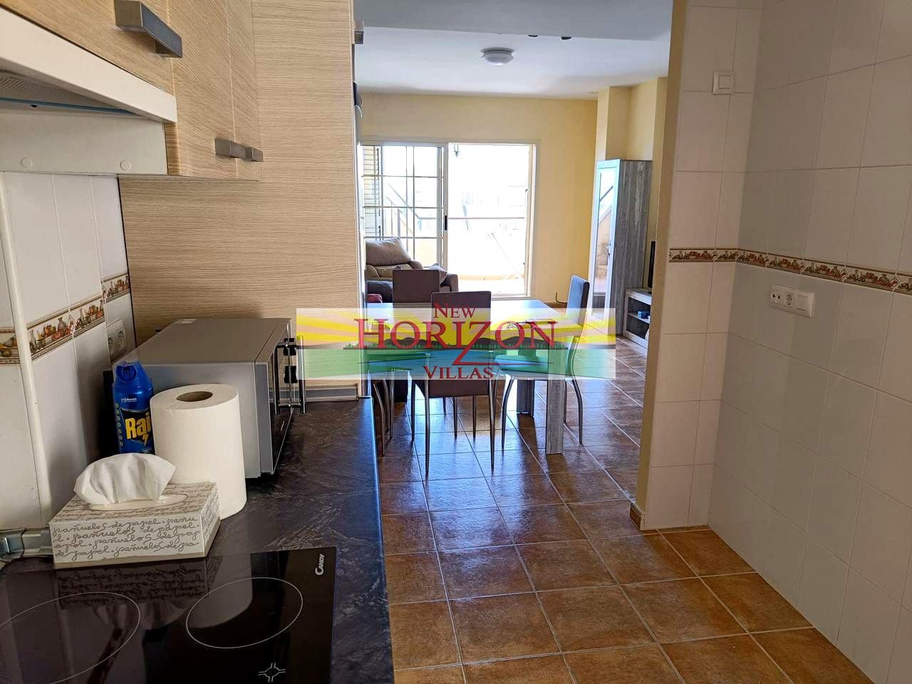 2 slaapkamer Flat te huur in La Alfoquia - € 530 (Ref: 9076680)