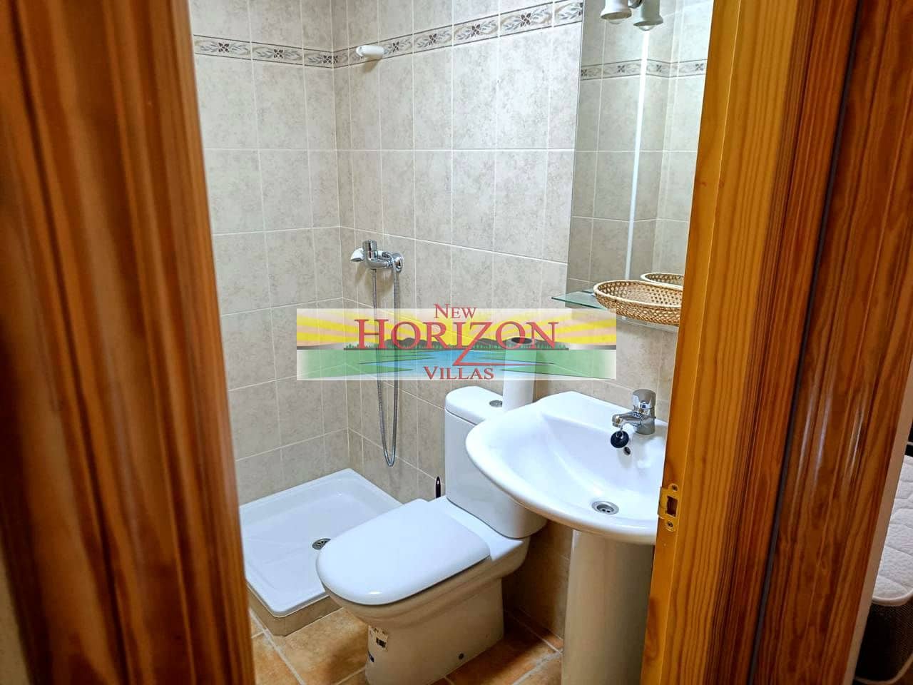 2 slaapkamer Flat te huur in La Alfoquia - € 530 (Ref: 9076680)