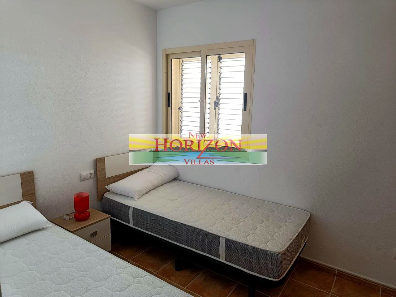 2 slaapkamer Flat te huur in La Alfoquia - € 530 (Ref: 9076680)