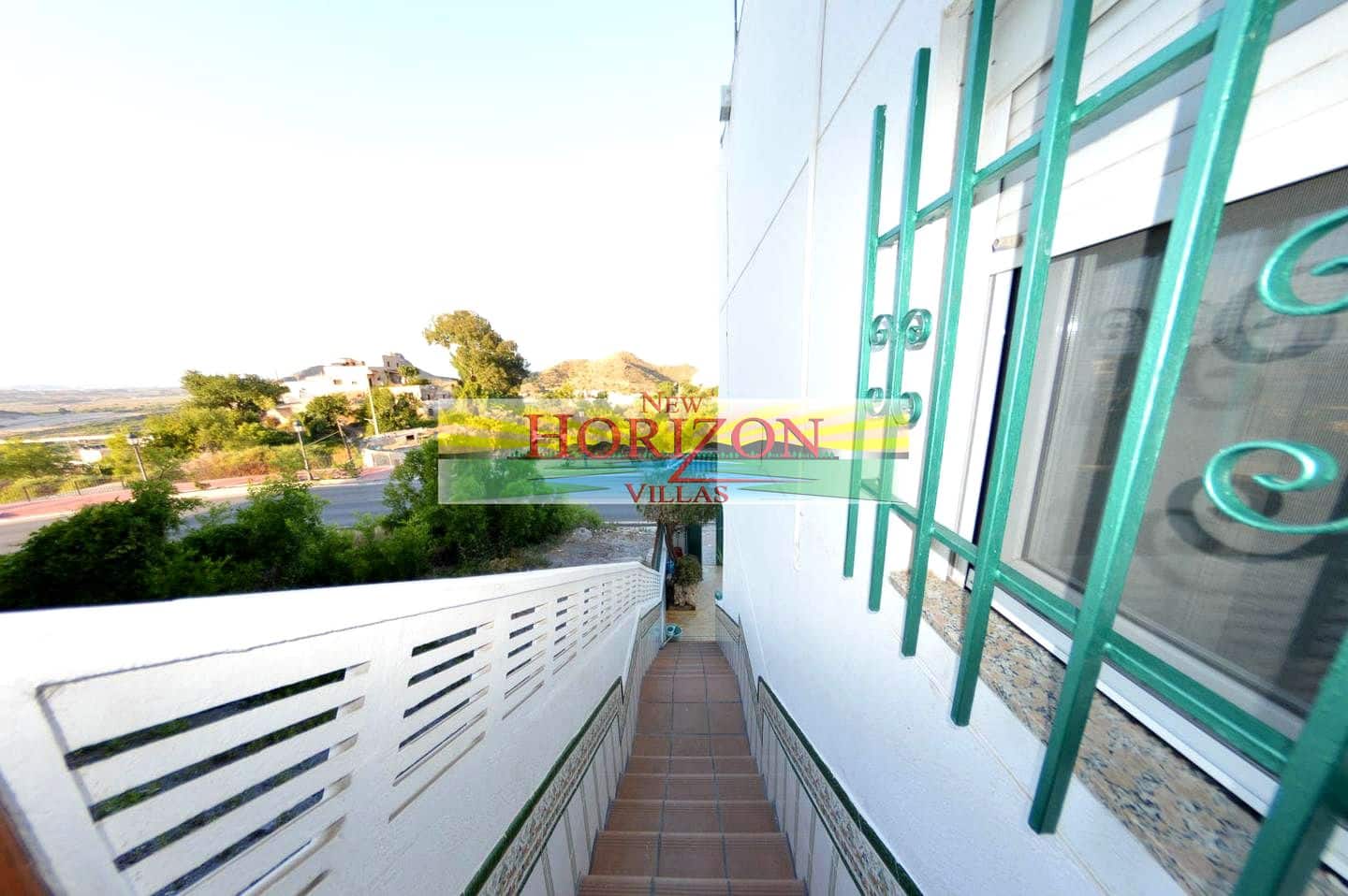 3 slaapkamer Flat te huur in Mojacar - € 800 (Ref: 9163036)