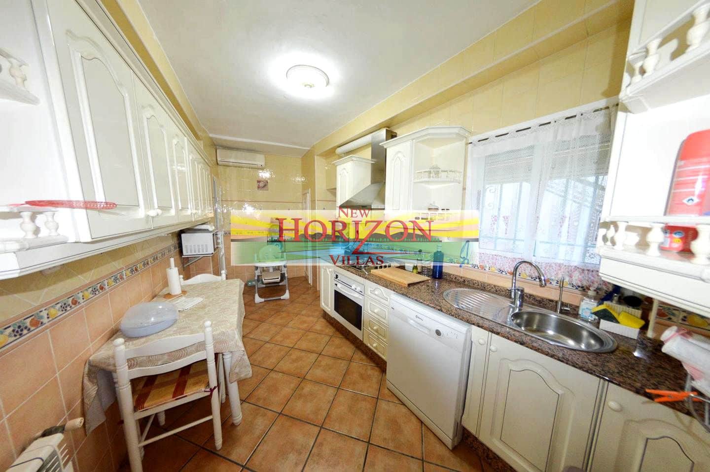 3 slaapkamer Flat te huur in Mojacar - € 800 (Ref: 9163036)