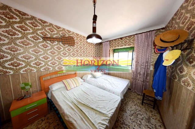 8 soverom Villa til salgs i Zurgena - € 105 000 (Ref: 9191694)