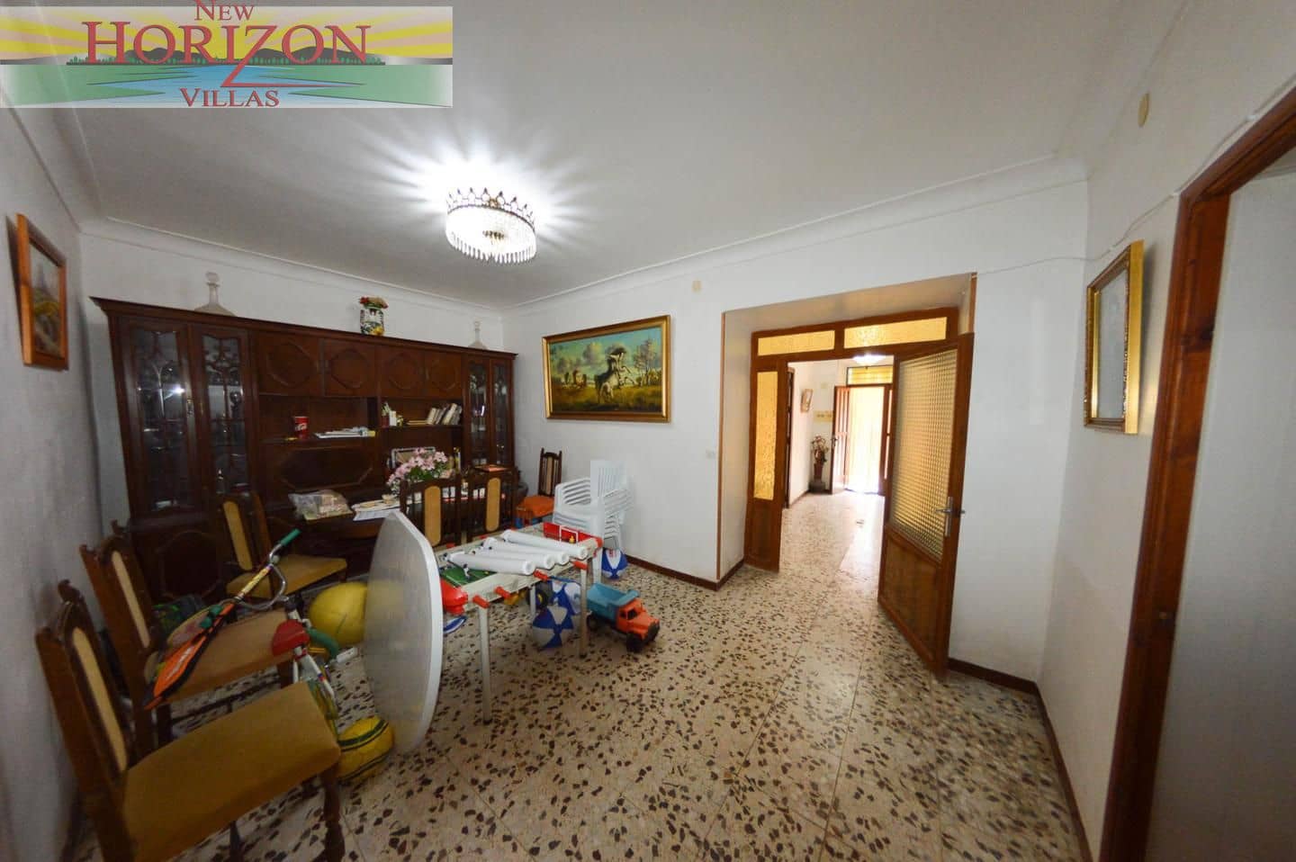 8 bedroom Villa for sale in Zurgena with garage - € 99,000 (Ref: 9191694)