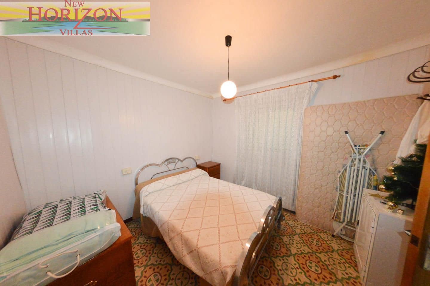 8 bedroom Villa for sale in Zurgena with garage - € 99,000 (Ref: 9191694)