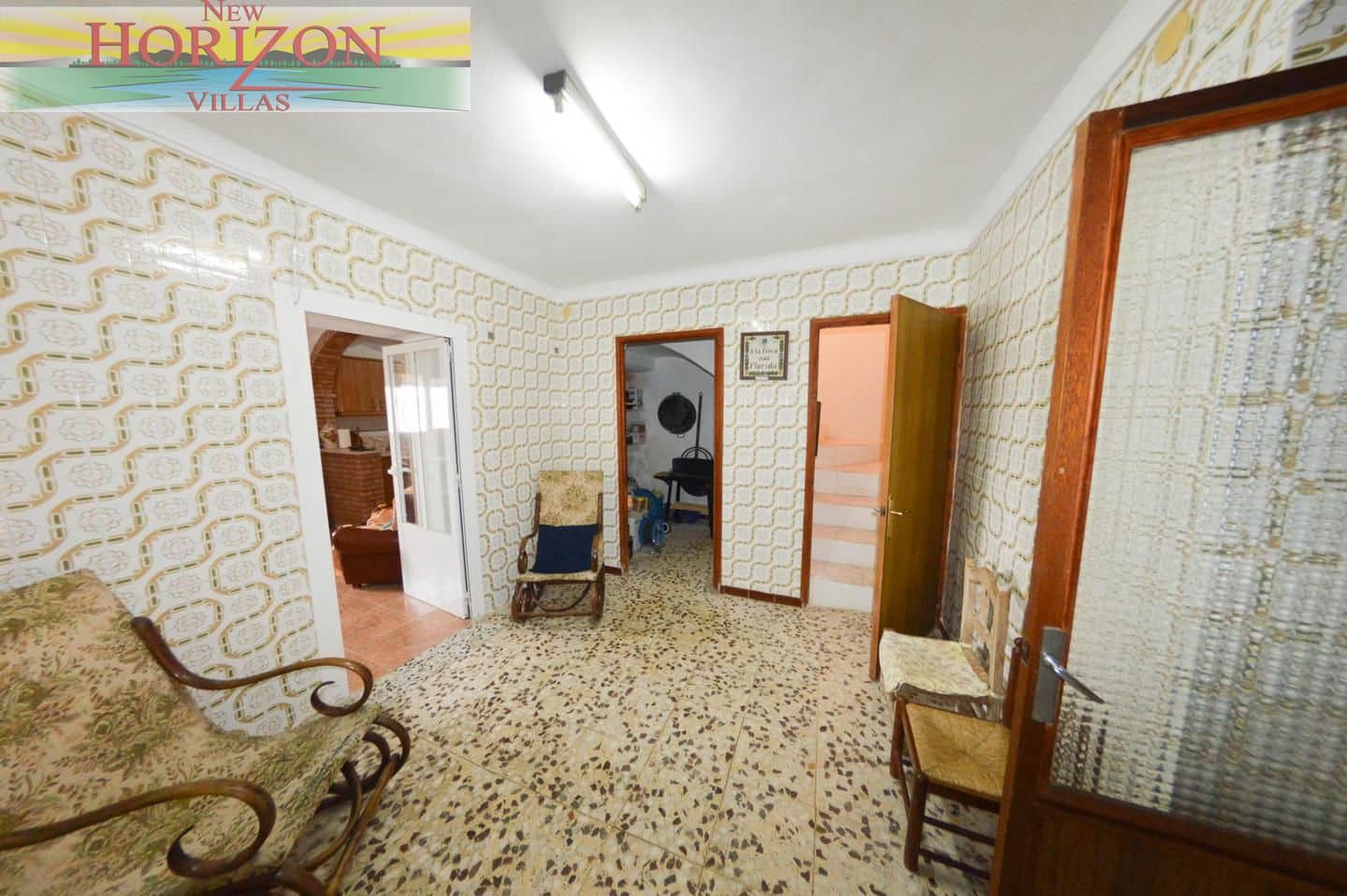 8 bedroom Villa for sale in Zurgena with garage - € 99,000 (Ref: 9191694)