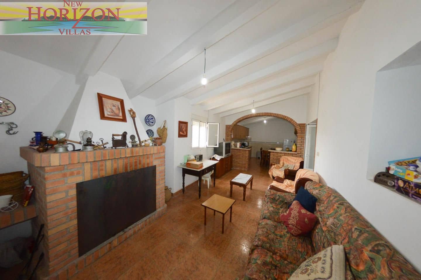 8 bedroom Villa for sale in Zurgena with garage - € 99,000 (Ref: 9191694)