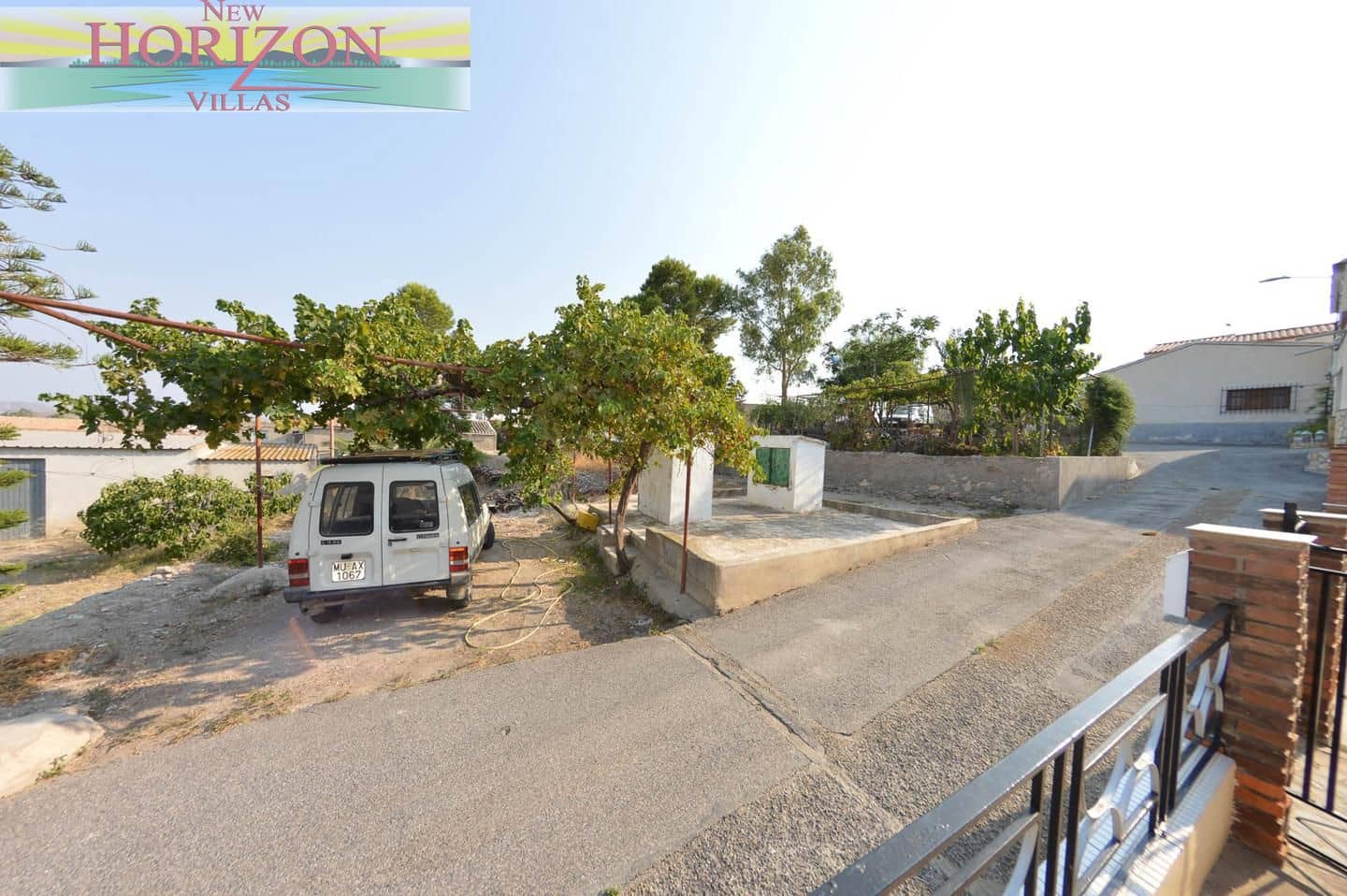 8 bedroom Villa for sale in Zurgena with garage - € 99,000 (Ref: 9191694)