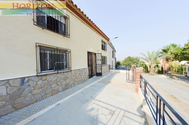 8 bedroom Villa for sale in Zurgena with garage - € 99,000 (Ref: 9191694)
